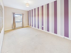 DOUBLE BEDROOM- click for photo gallery